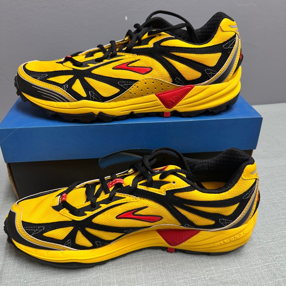 Brooks Cascadia Pivot Mens 10 D Yellow Black Trail Running Shoes Y2K 41153761 - Picture 2 of 11